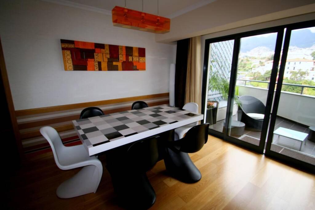 Varandas Da Fe Apartment ฟุงชาล ภายนอก รูปภาพ